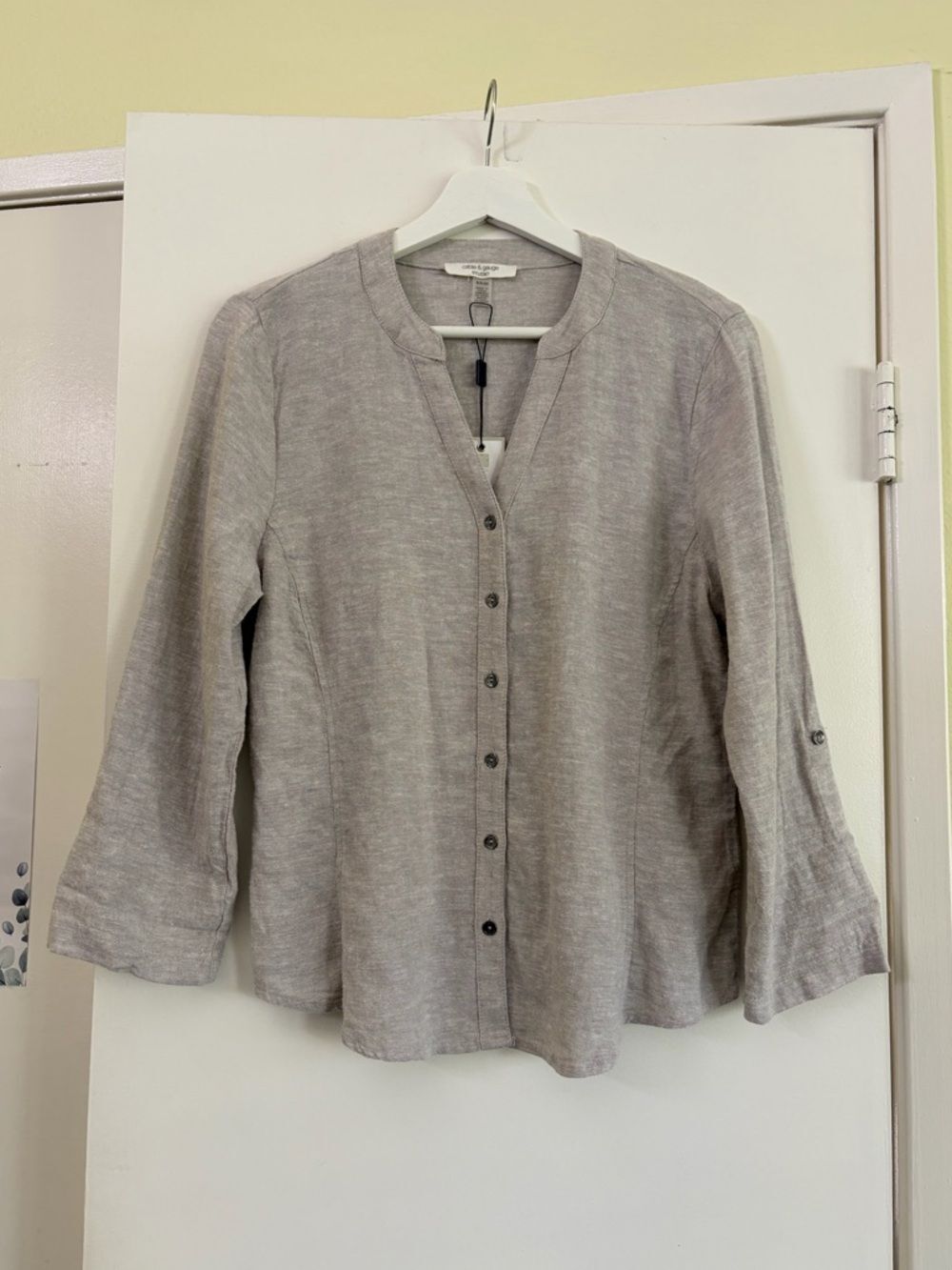 NWT Cable & Gauge Linen Blend Button Front Blouse Roll Tab Sleeve Coastal S